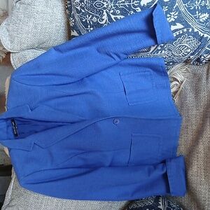Jones New York jacket lined. Dry clean. Great condition Size 8. Vibrant blue